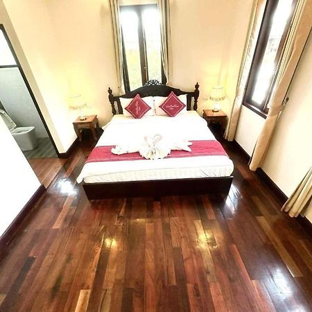 Villa Bouathong Hotels Luang Prabang Exterior photo