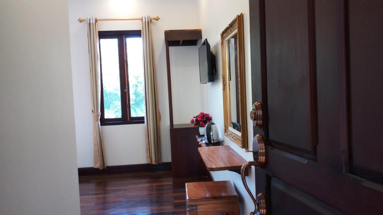 Villa Bouathong Hotels Luang Prabang Exterior photo
