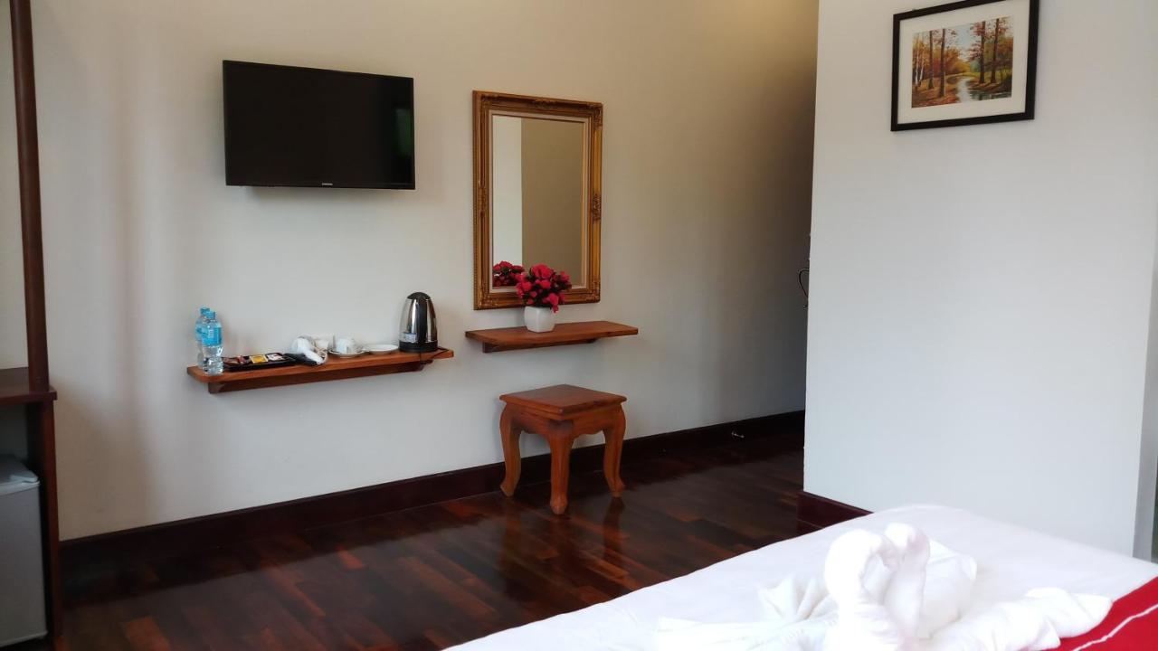 Villa Bouathong Hotels Luang Prabang Exterior photo