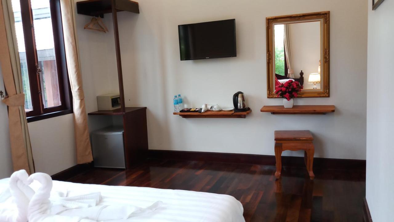 Villa Bouathong Hotels Luang Prabang Exterior photo