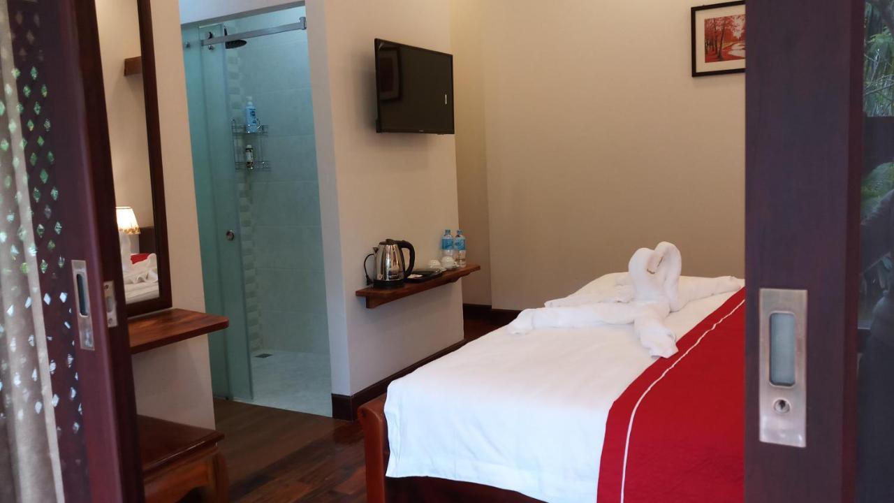 Villa Bouathong Hotels Luang Prabang Exterior photo